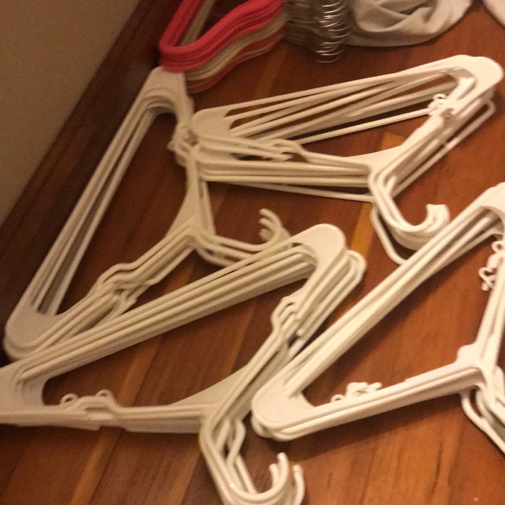 40 hangers